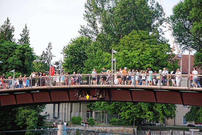 Bild 33: Run auf den großen Flohmarkt mit mehr als 1000 Ständen in Konstanz