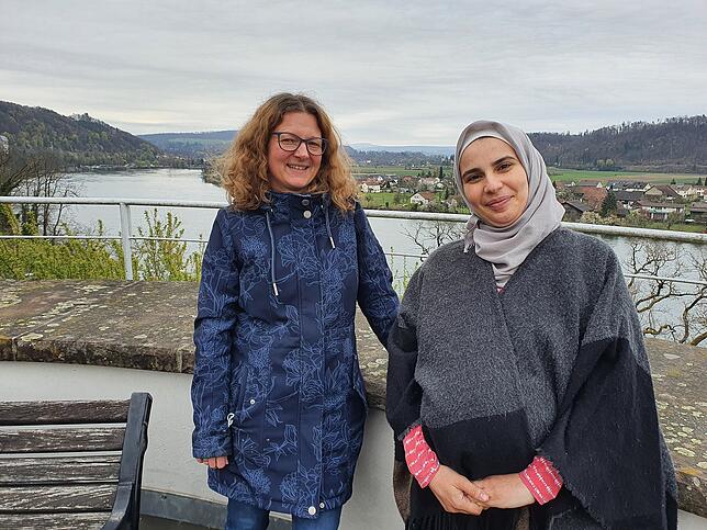 Melanie Schweizer (links) von Invia unterstützt geflüchtete Frauen. Auch Alla Shaheen fand hier Hilfe und arbeitet heute dort als ...