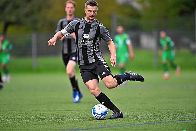 Bild 34: SV Herten setzt sich mit 4:1 gegen FC Hochrhein durch – und wir haben Bilder!
