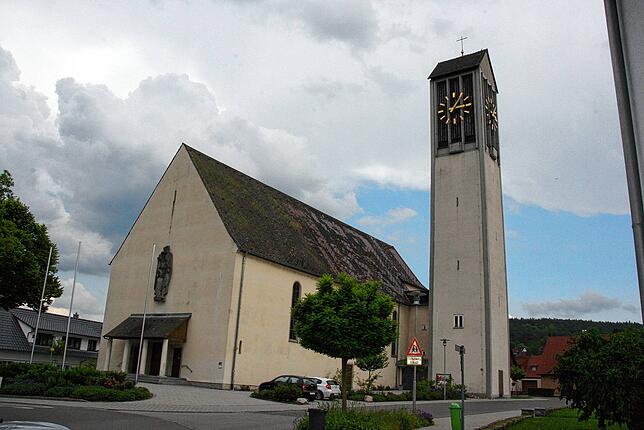 St. Andreas, Blumberg.