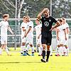 Maximilian Moosmann (vorne) kann es kaum fassen: Der FV Tennenbronn unterlag in der 1. Hauptrunde des Verbandspokals dem FC ...