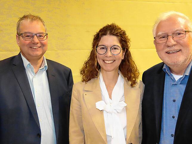 Gemeindeammann Marion Wegner-Hänggi kam vom schweizerischen Wallbach rüber zum Neujahrsempfang in die Flößerhalle. Bürgermeister ...