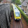 Ein Regionalzug auf dem Weg in den Überlinger Bahntunnel.
