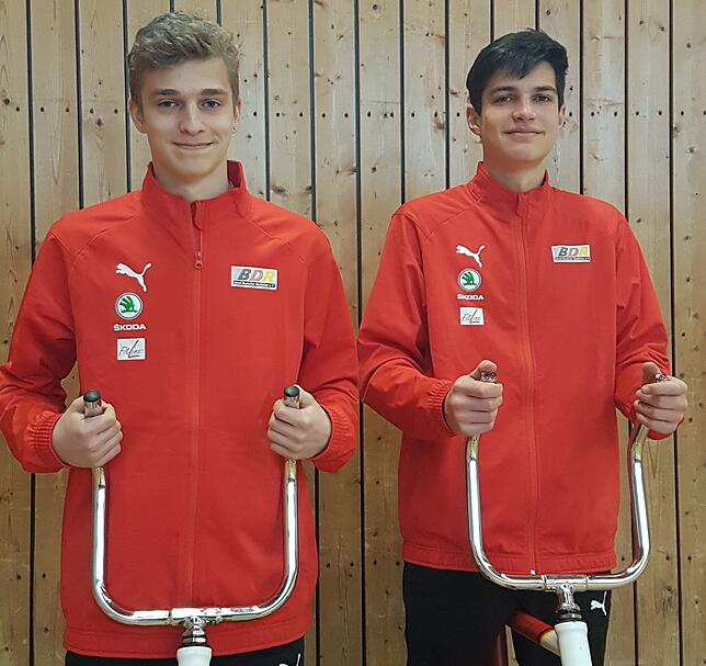Silber-Jungs: Marc Huber (links) und Moritz Schubach vom RSV Öflingen wurden Zweite bei der Deutschen Radball-Meisterschaft in der U17 ...