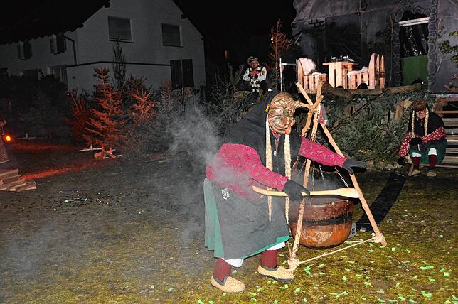 Bild 38: Alle Bilder des Hugeloh Narrenspiels