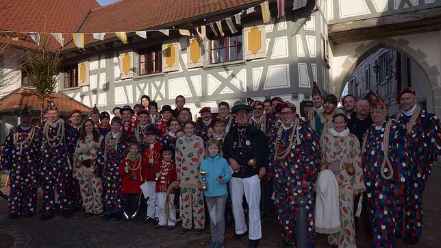 Das sind die Gewinner des Preisschnellens der Markdorfer Hänseler-Gruppe, an dem insgesamt 101 Karbatschen-Schwinger teilnahmen.