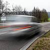 Ein Auto auf einer Landstraße im Kanton Aargau. (Symbolbild) Ein 23-Jähriger war bei Oberlunkhofen, südlich von Bremgarten, mit 199 ...