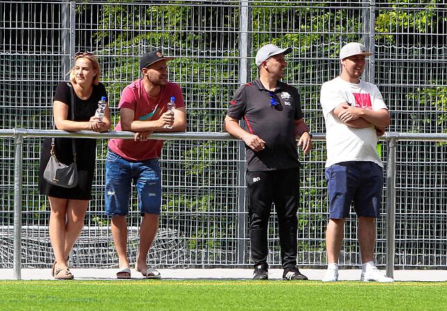 Bild 12: Linzgauer Titelparty! So bejubelt der FC Aramäer Pfullendorf die Meisterschaft