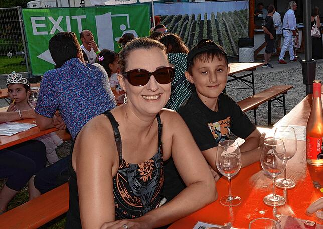 Bild 13: Beim Bermatinger Weinfest wird auch am Samstag gefeiert! Wir haben die besten Bilder – Teil 1