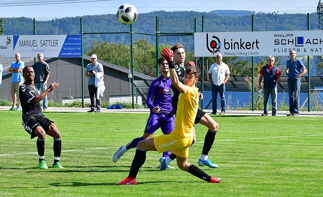 Bild 9: SV Buch besiegt den FV Lörrach-Brombach II mit 3:0 &ndash; und wir haben Bilder!