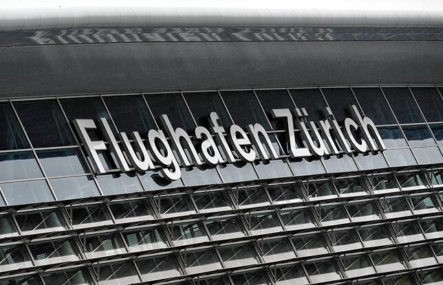 Ein Terminal des Flughafens Zürich in Kloten.