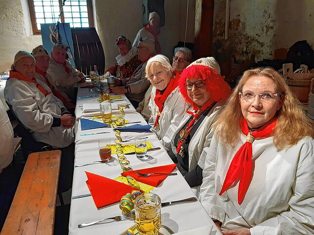 Bild 16: Diese Tradition hat Bestand: Bilder vom Heringsessen in Waldshut
