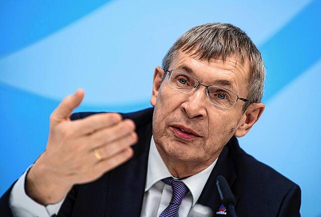 Klaus Cichutek, Präsident des Paul-Ehrlich-Instituts, rechnet im Deutschland mit ersten Impfstoff-Tests ab Herbst.