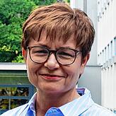 Eine Zeugnisübergabe mal anders erlebt auch Schulleiterin Mechthild Rövekamp-Zurhove vom Hochrhein-Gymnasium Waldshut