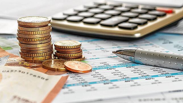 Wenn die finanziellen Verpflichtungen über den Kopf zu wachsen drohen, kann die Schuldnerberatung helfen. Diese kostenfreie Hilfe gibt ...