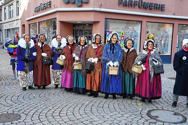 Bild 14: Am Schluss da kommen die Glonkis: Pure Fasnetsstimmung im Städtle