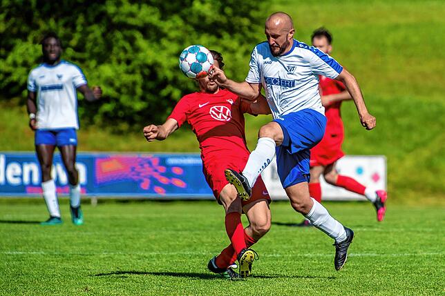 Wechsel im Club: Sascha Müller (vorn), hier im Pokalfinale in Erzingen, tritt im Vorstand des TuS Stetten kürzer und übernimmt dafür das ...