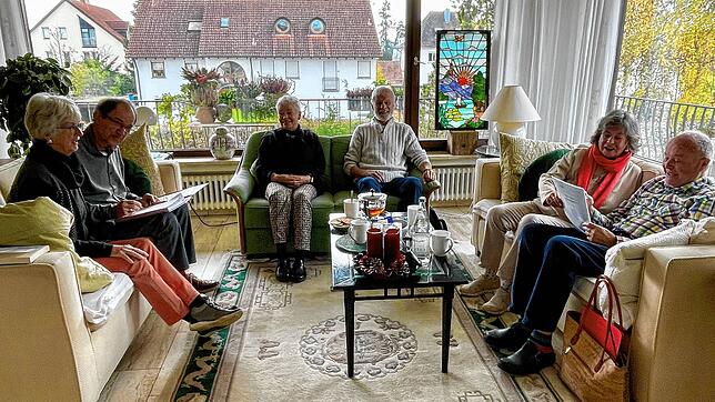 Sie lassen nicht locker (v.l.): Elke und Michael Diener, Margrit Sieg, Hans-Dieter Steier, Marie-Therese Oni und Jörg Sieg wollen die ...