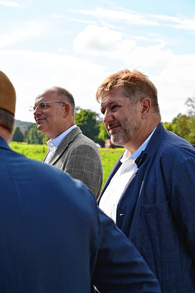 Hans-Peter Schlaudt (links), Geschäftsführer Klinikum Hochrhein und Günther Bickel, Projektleiter für den Gesundheitspark Hochrhein, ...