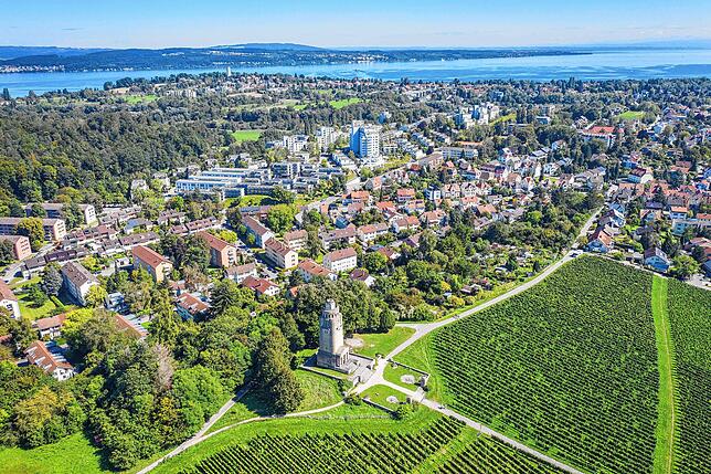 Der Königsbau reicht vom Bismarckturm zum Uniwald/Hockgraben und bis zur Friedrichshöhe.