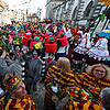 Buntes Treiben in Radolfzell: Die Veranstaltungen, hier der Sonntagsumzug, zogen an der Fasnacht viele Menschen an.
