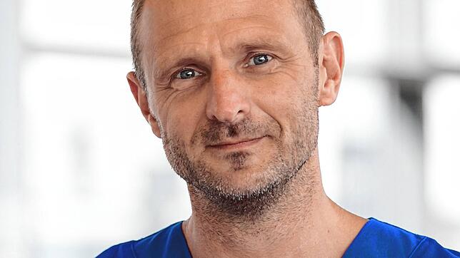 Oberarzt Mathias Reyher arbeitet für das Schwarzwald-Baar-Klinikum. Nach seinem Einsatz auf der Corona-Intensivstation erkrankt er ...