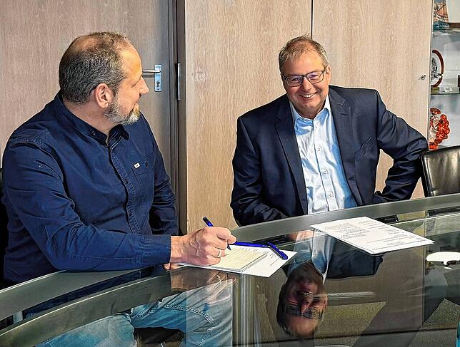 Bürgermeister Alexander Guhl (rechts) im Gespräch mit Justus Obermeyer, dem Leiter der Bad Säckinger SÜDKURIER-Redaktion.