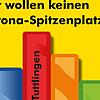 Mit einem Flugblatt informiert die Stadt Tuttlingen über die verschärften Corona-Regeln, die ab Freitag gelten. Das Bild zeigt den ...