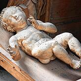 Das Jesuskindchen im Hochaltar des Überlinger Münsters.