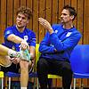 Gegen Grafing will Trainer Christian Pampel (rechts) vor allem die Ersatzspieler des TSV Mimmenhausen (Lukas Baumgärtner) einsetzen.