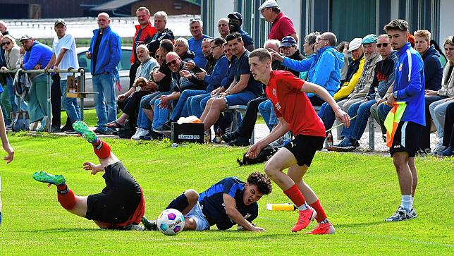 Bild 16: FC Hochrhein besiegt den VfB Waldshut mit 4:2 – wir haben Fotos!