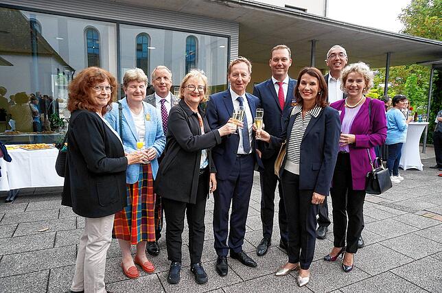 Elvira Hansmann (Freundeskreis Blois-Waldshut-Tiengen-Lewes), Jackie und Ashley Price (Gäste aus der Partnerstadt Lewes), Sabine ...