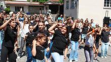 Kinder der Sport Fabrik beim Tanzen.