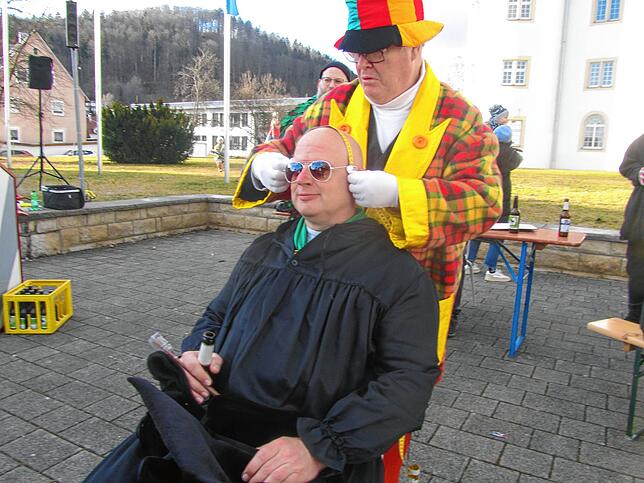 Aktribisch exakt ermittelt Helmut Börtzler die kahlen Flächen.