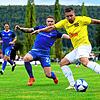 Jonas Brändle (rechts), hier im Zweitrunden-Duell gegen den Landesligisten FV Möhringen, wird dem FC 08 Villingen in Hausen nicht zur ...