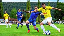 Jonas Brändle (rechts), hier im Zweitrunden-Duell gegen den Landesligisten FV Möhringen, wird dem FC 08 Villingen in Hausen nicht zur ...