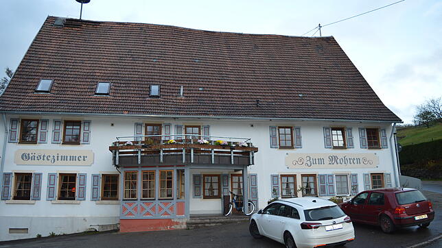 Der Landgasthof &bdquo;Zum Mohren&ldquo; ist geschlossen. Der Gasthof wurde seit 1991 von Berthold Weißer in dritter Generation geführt.
