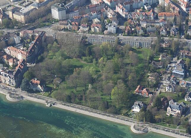 Eines der schönsten Grundstücke in der Stadt: Das Büdingen-Areal an der Seestraße war bis 1971 Standort des Privatsanatoriums von Dr. ...