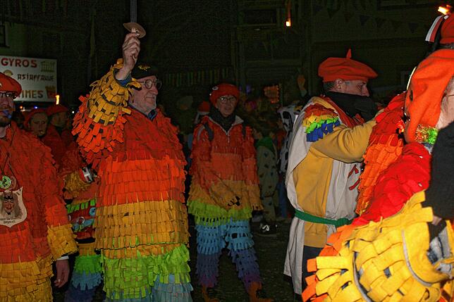 Bild 10: Die besten Bilder vom Hexenfeuer und Nachtumzug in Weizen