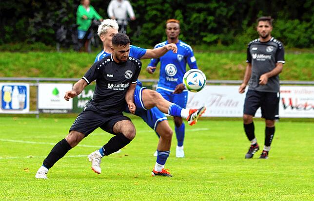 Bild 4: Die besten Bilder vom knackigen 8:0 des SC Markdorf bei den Spfr Owingen-Billafingen