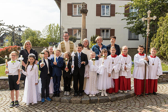 Bild 2: Erstkommunion und Konfirmation in Allensbach und Reichenau: Das sind die Bilder und Namen