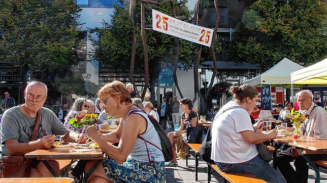Mit zahlreichen Gästen und Gratulanten feierte der Verein „Tafel im Landkreis Konstanz“ sein 25-jähriges Bestehen mit einem Fest auf dem ...