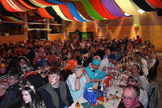 Bild 8: Bilder des Bunten Abends der Narrenzunft in Untermettingen