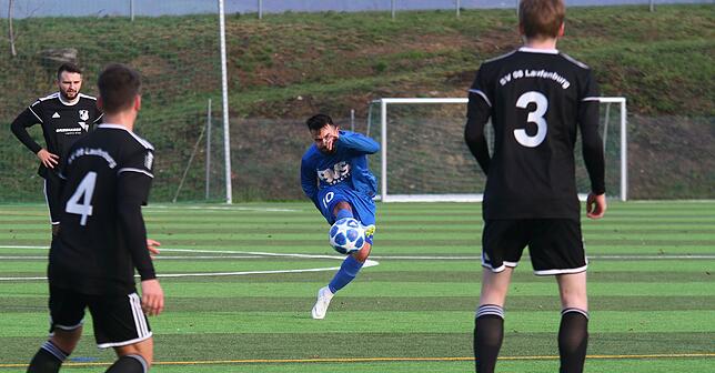 Bild 28: Tabellenführer SV 08 Laufenburg siegt 5:2 beim Verfolger FC Erzingen und wir haben die Bilder