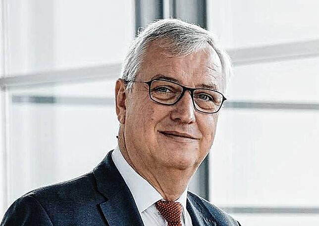 Peter Gerstmann führt Zeppelin seit 2010. Ende 2024 wird er nach Ende seines Vertrags in den Ruhestand wechseln und hat dann mehr Zeit ...