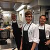 Das Küchenteam im Hotel Seehof: (von links) Chefkoch Jürgen Hallerbach, Souschef Robin Ritz und Auszubildender Krishan Wolf.