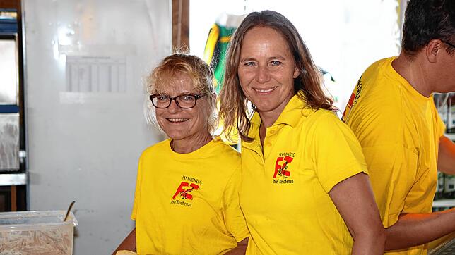Bild 29: Das Wein- und Fischerfest 2022 ist gestartet. Hier sind die Bilder des ersten Abends