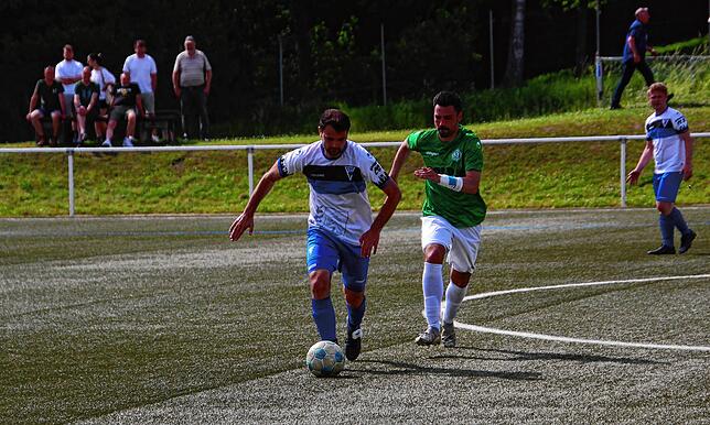 Bild 10: Die besten Bilder vom Bezirksliga-Spitzenspiel FV Tennenbronn gegen FC Furtwangen