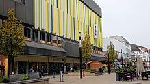 Die Singener Karstadt-Filiale steht nach der Ankündigung des Konzerns, viele Kaufhäuser bundesweit zu schließen, vor einer unsicheren ...