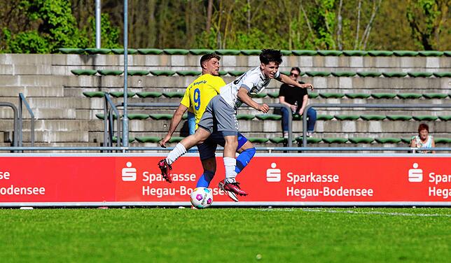 Bild 7: Die besten Bilder aus dem Verbandsliga-Abstiegsduell zwischen dem FC Singen und dem SV Stadelhofen
